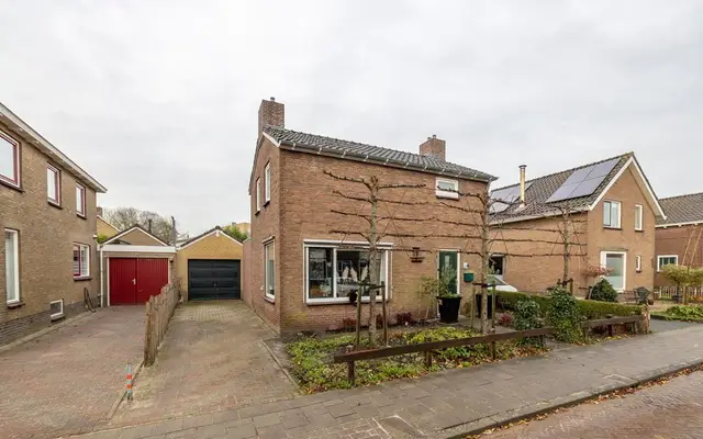 Foto van Mr.C.J.Trompstraat 32, Balk