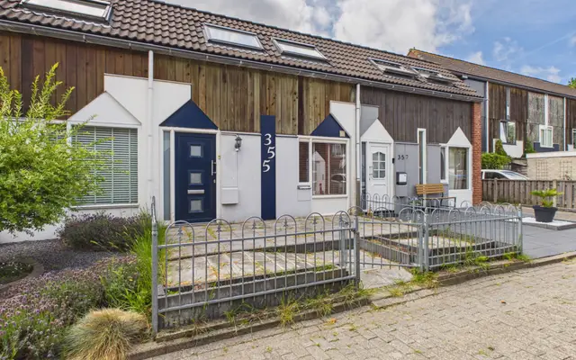 Foto van Kanariesprenk 355, Vlissingen