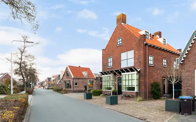 Foto van Noordeinde 77 a, Roelofarendsveen