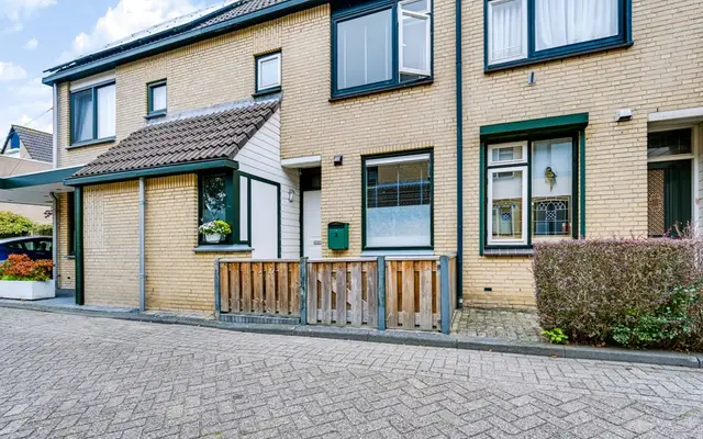 Foto van Anjougaard 3, Spijkenisse