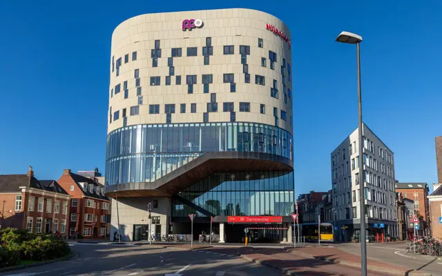 Foto van Damsterplein 1, Groningen