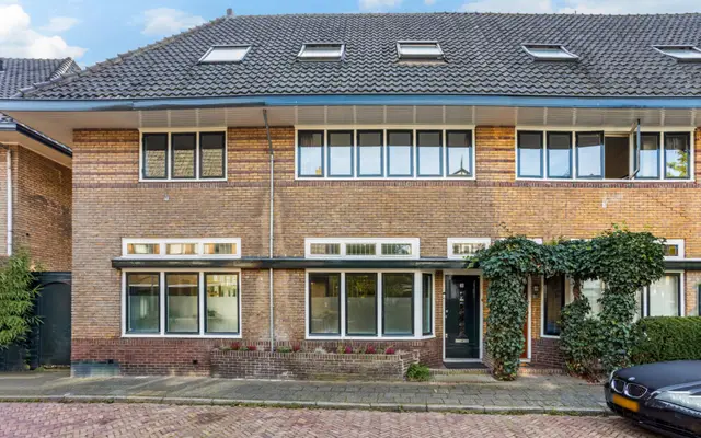 Foto van Nassaulaan 11, Hilversum