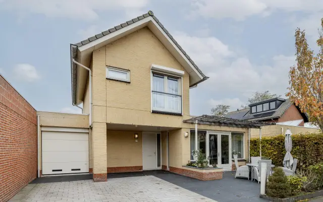 Foto van Van der Linden-akker 1, BARENDRECHT