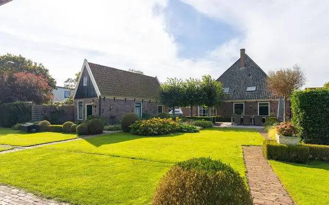 Foto van Kerkstraat 42, WOGNUM