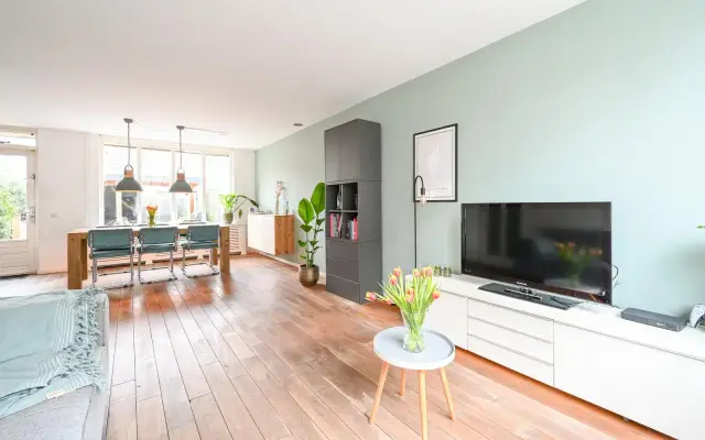 Foto van Anton de Komstraat 8, 'S-Gravenhage