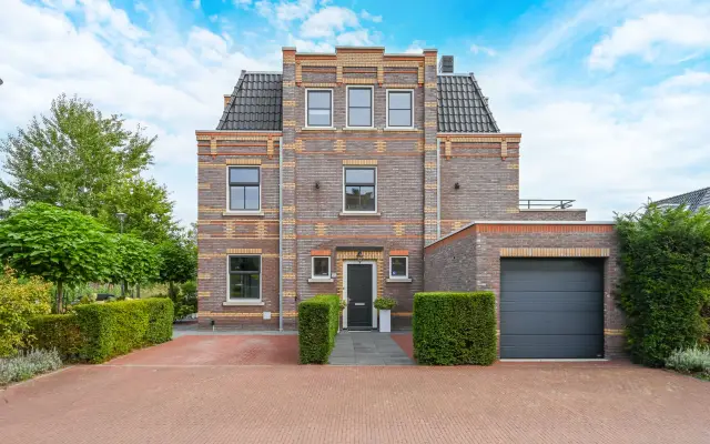 Foto van Ernest Hemingwaypark 50, Den Haag