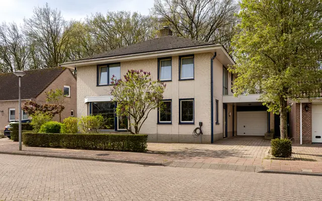 Foto van Vlierbesstraat 12, Kees Buijsen Makelaars