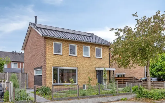 Foto van Burg. Weimalaan 20, Nijeveen