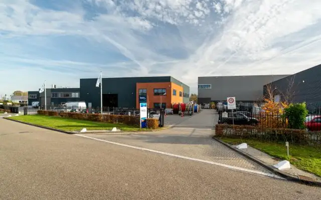 Foto van Neon 5, Oud Gastel