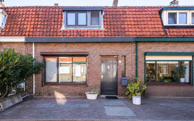 Foto van Dahliastraat 9, Terneuzen