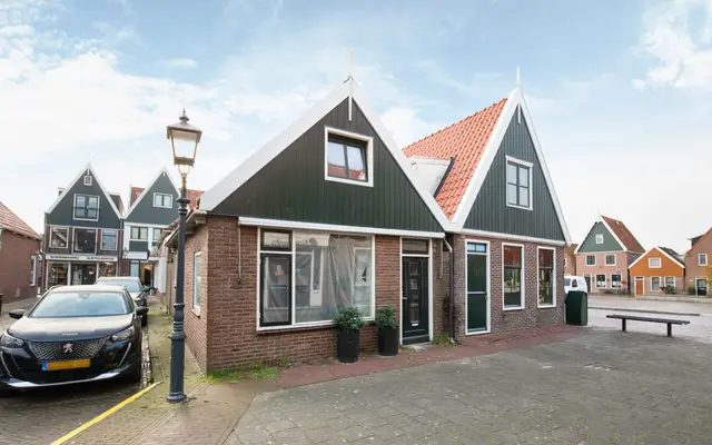 Foto van W J Tuijnstraat 1, Volendam