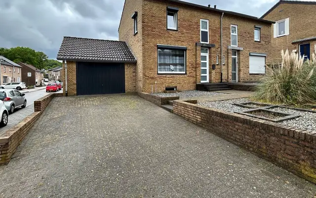 Foto van Aalbersestraat 1, Landgraaf