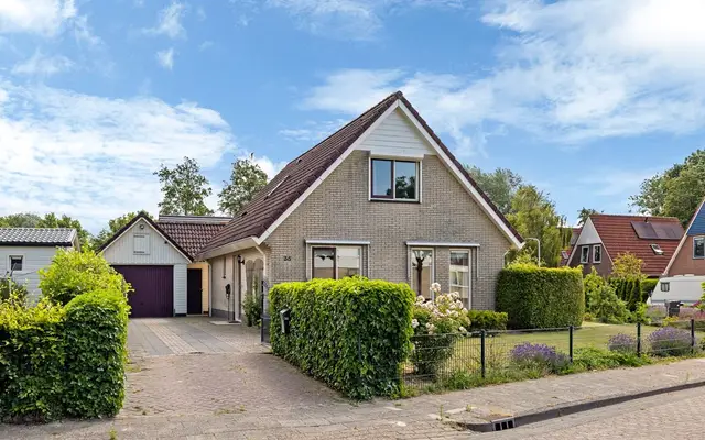 Foto van Gerben van Tuinenstraat 35, Sint Jacobiparochie