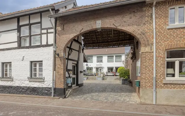 Foto van Dorpstraat 10, Topmakelaars Maastricht