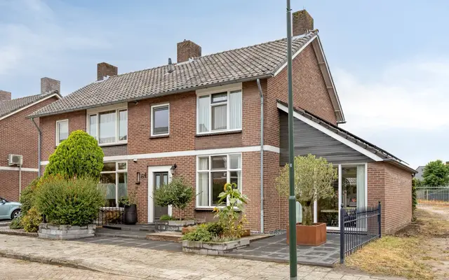 Foto van Looierijstraat 11, Budel