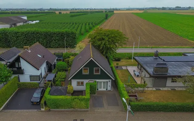 Foto van Dotterbloemstraat 8, Klaaswaal