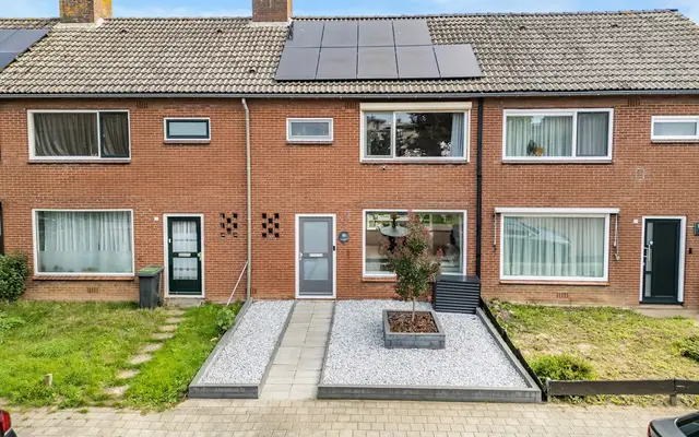 Foto van Dahliastraat 15, Giesbeek