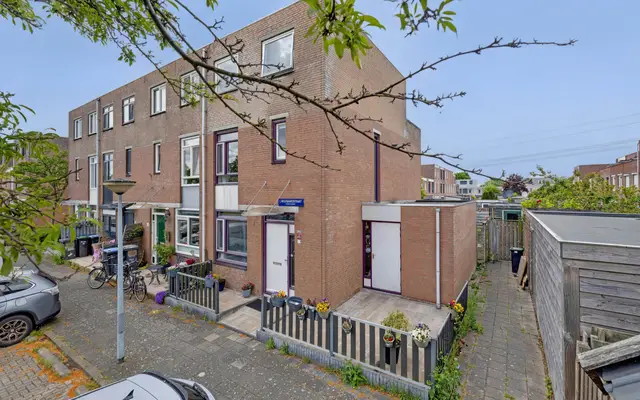 Foto van J. Breebaardstraat 2, Zaandam