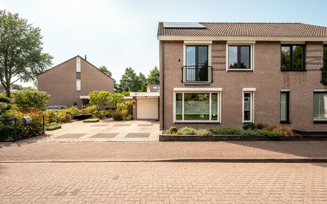 Foto van Nijvergouw 57, Almere