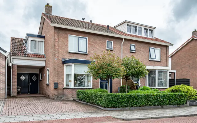 Foto van Oranjestraat 3, Staphorst