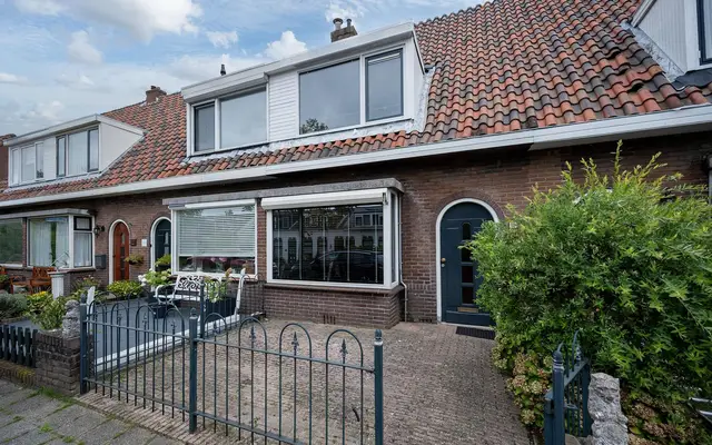 Foto van Emmalaan 110, Alphen aan den Rijn