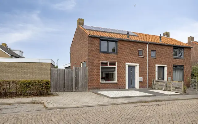 Foto van Eb en Vloedstraat 1, Scharendijke