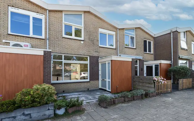 Foto van Dennenlaan 8, Leimuiden