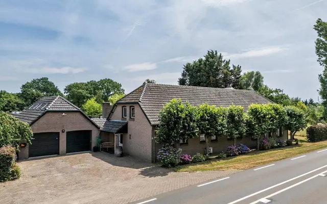 Foto van Rijksweg 29, Velden