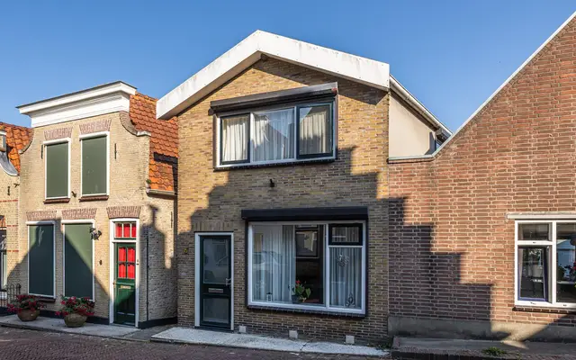 Foto van Voorstraat 6, Stad aan 't Haringvliet