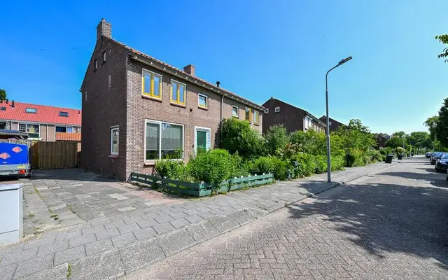 Foto van Burgemeester Ferfstraat 7, Westzaan