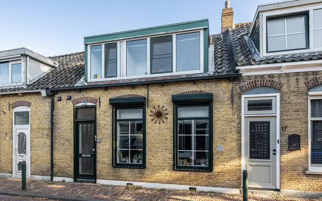 Foto van Weeshuisstraat 15, Sommelsdijk