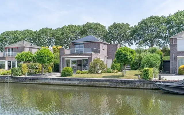 Foto van Suisendijk 14 20, Oude-Tonge
