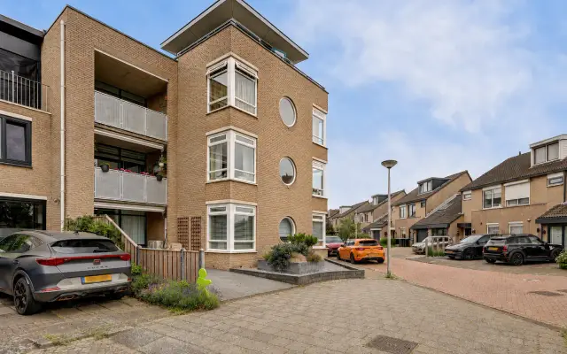 Foto van Sientje Mesdag-van Houtenstraat 81, Spijkenisse